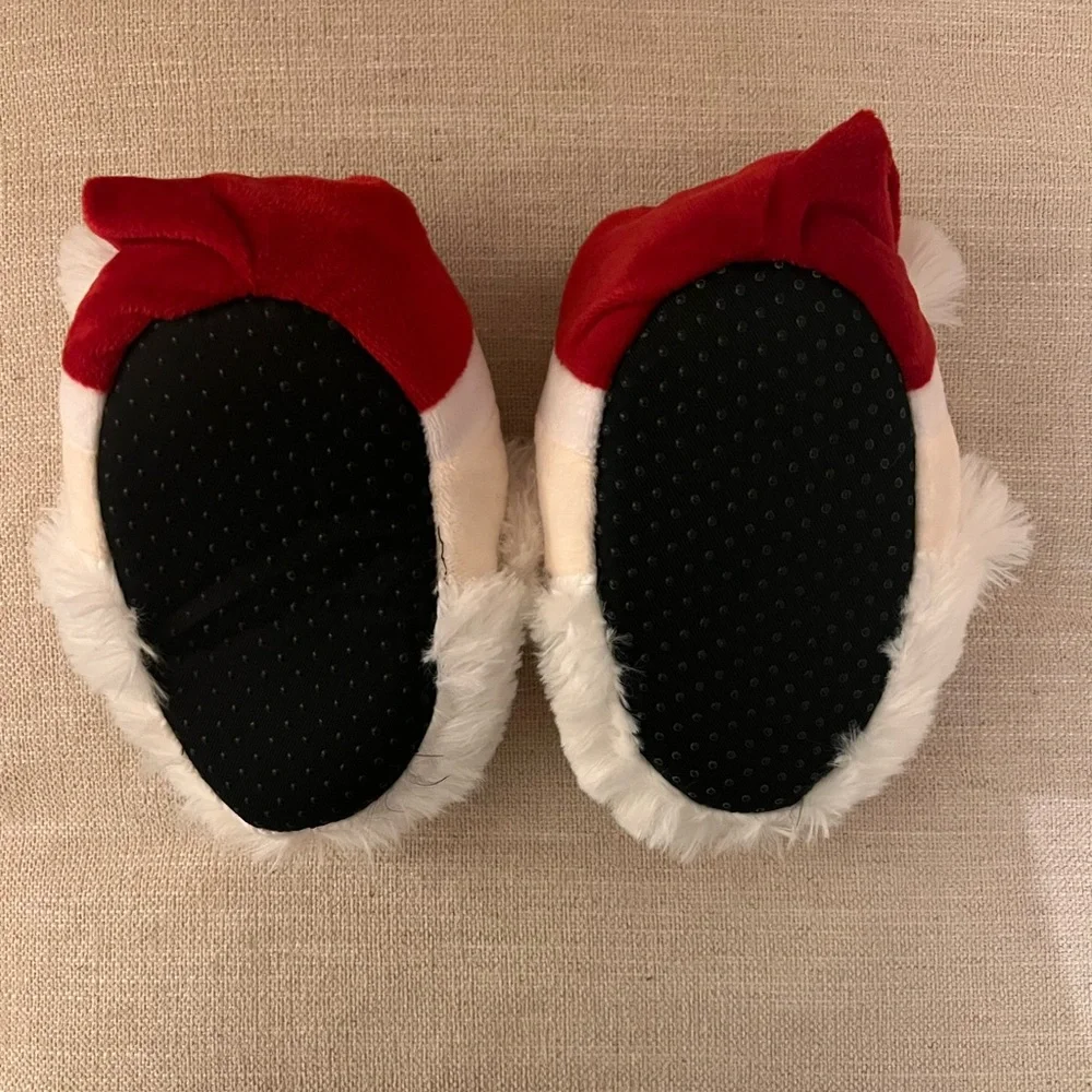 Toddler Santa Clause Slippers Size 4/5 Christmas Slippers New without tags!